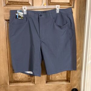 Men’s size 40” blue gray performance shorts Roundtree and Yorke brand NWT